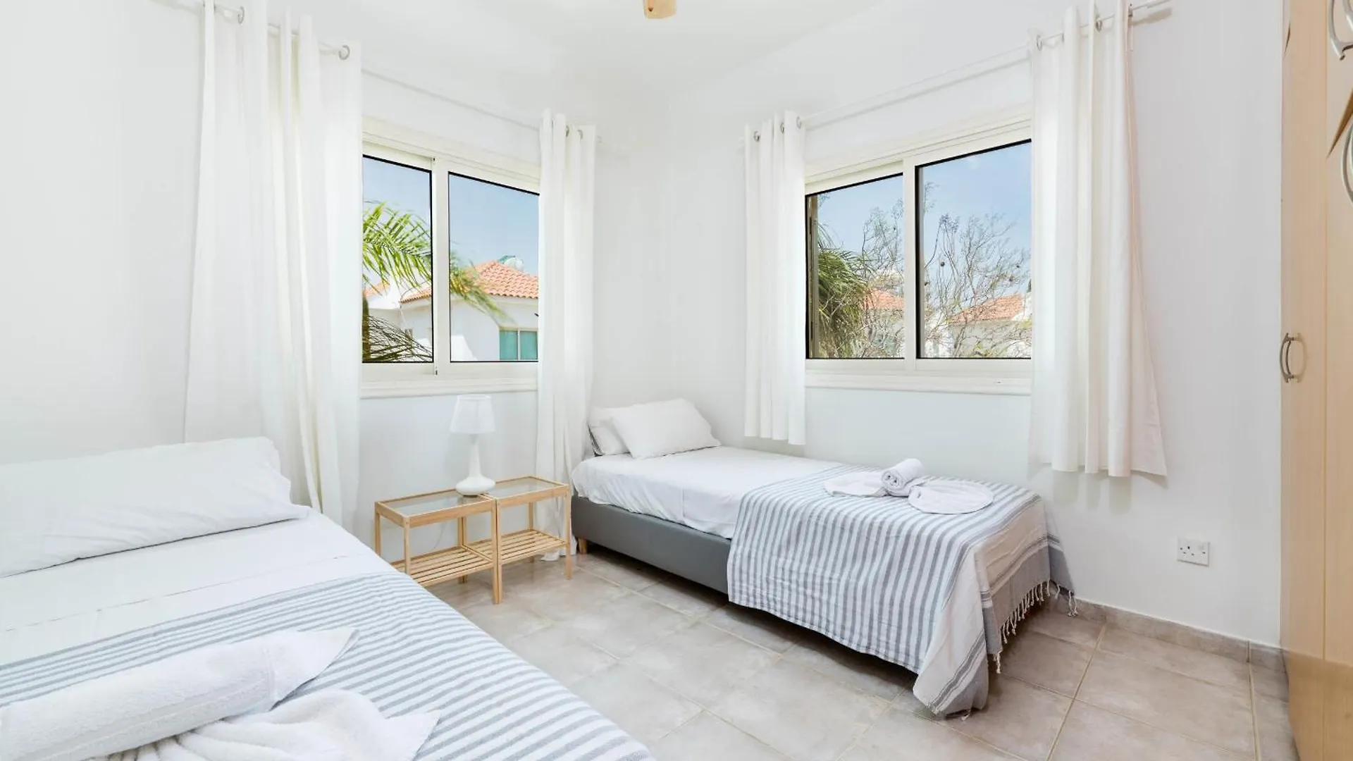 פרוטאראס Pernera Blue Villa
