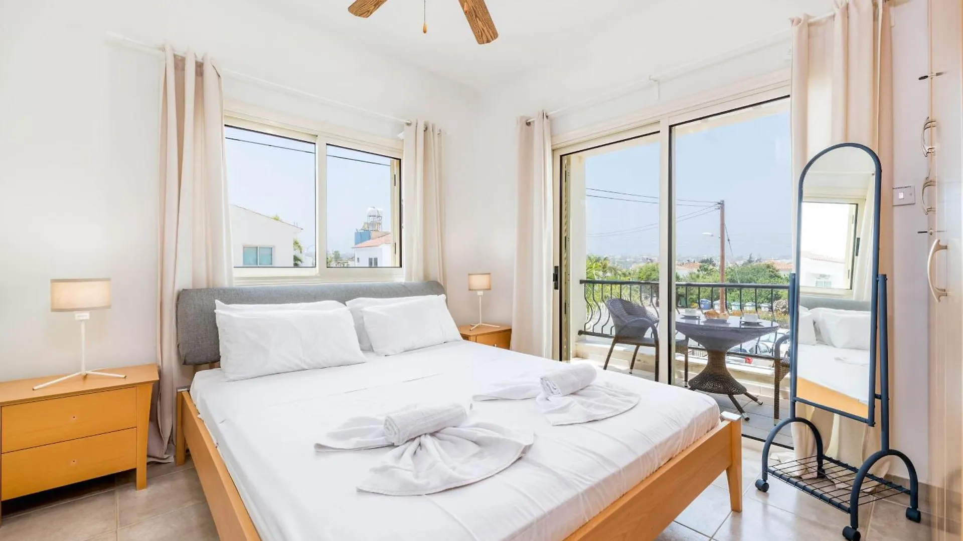 פרוטאראס Pernera Blue Villa